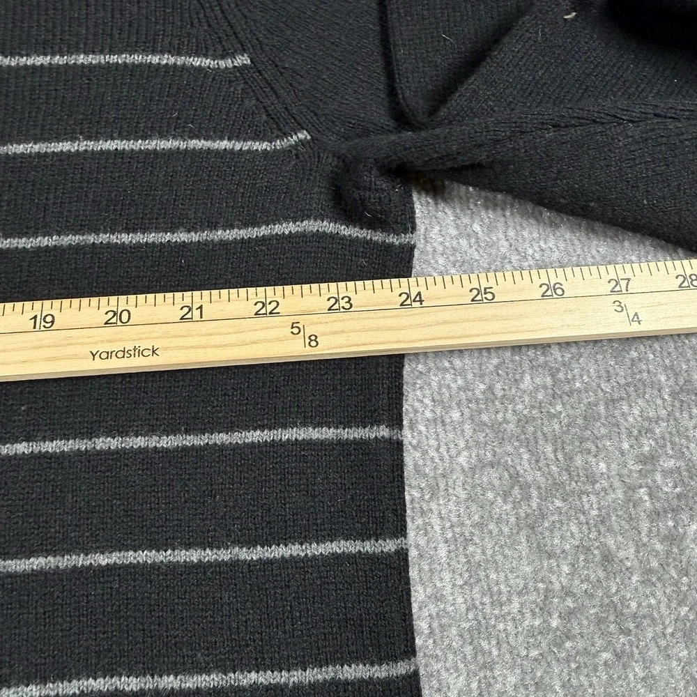 Eddie Bauer Sweater Men's Large Gray Wool‎ Blend 1/4 Zip Mock Neck